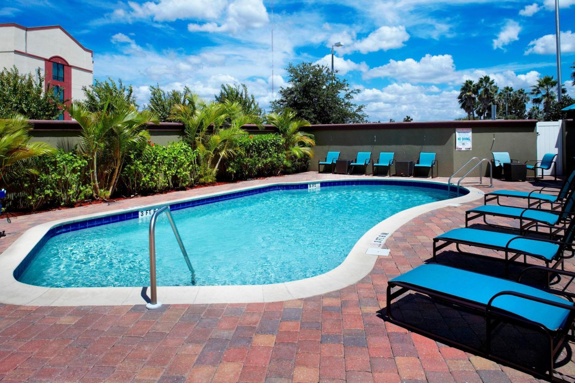 Residence Inn Tampa Олдсмар Екстериор снимка